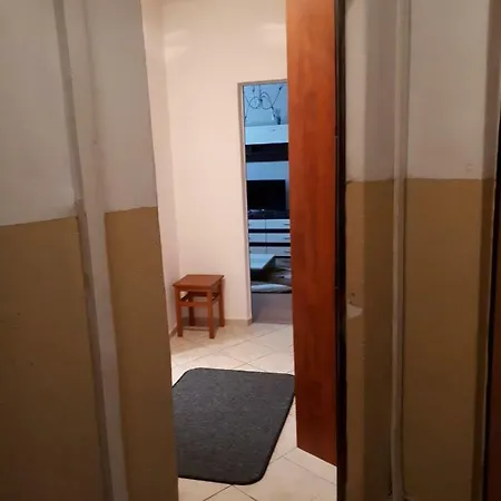 Apartament T&hos 公寓 特尔纳瓦
